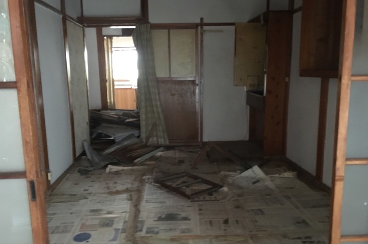内装解体中写真